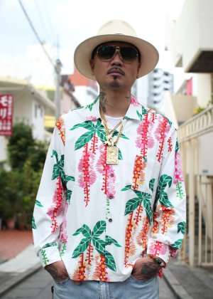 画像1: 【Ryukyu Pride Wear】Open Collar Long Sleeve Shirt -サガリバナ- (White)