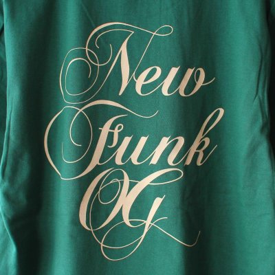 画像2: 【NEWFUNK】Script TEE (Ivy Green)