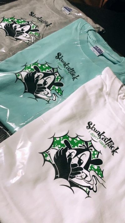 画像1: Skunk Attack Tee (Mint)